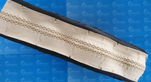 Lade das Bild in den Galerie-Viewer, Wulstreifen rot,creme,braun,schwarz Retro 28x 1 1/2
